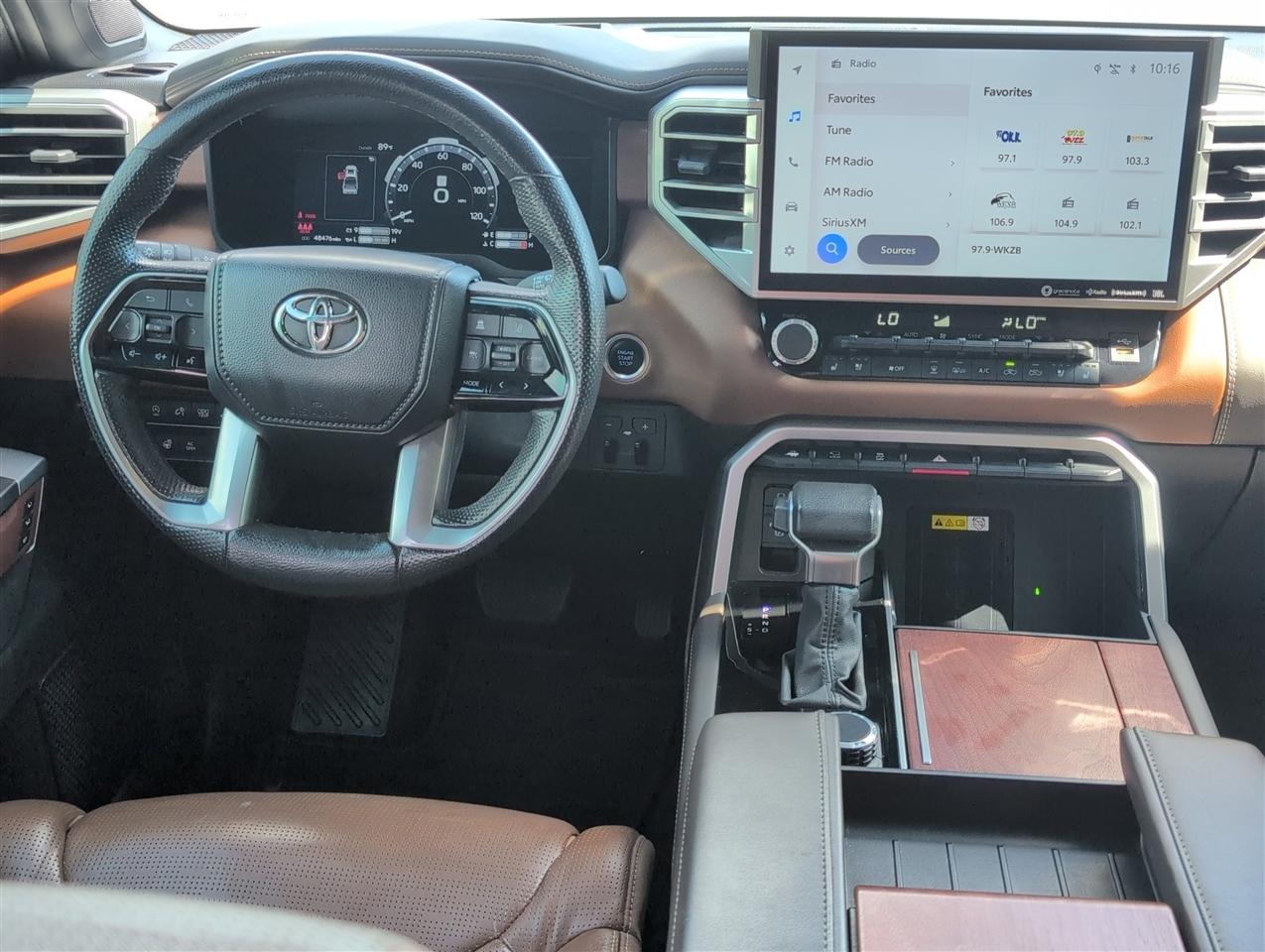 Toyota Tundra  2024