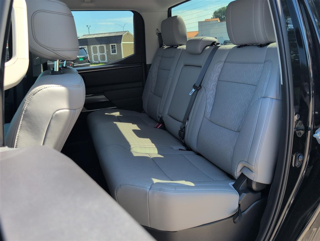 Toyota Tundra  2024
