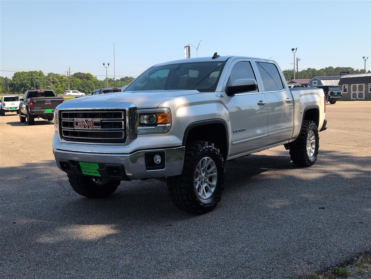 2015 GMC Sierra 4WD Crew Cab SLE SWB's photo