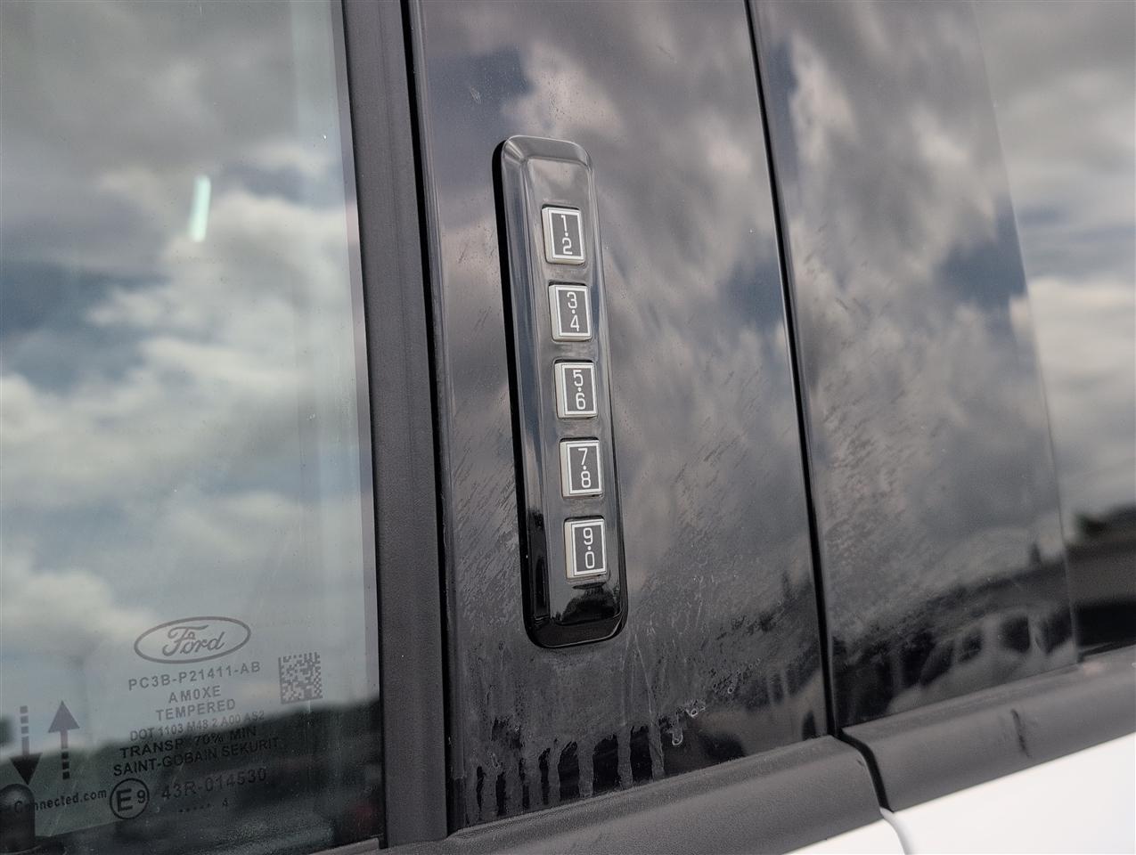 Ford F-250 SD  2024