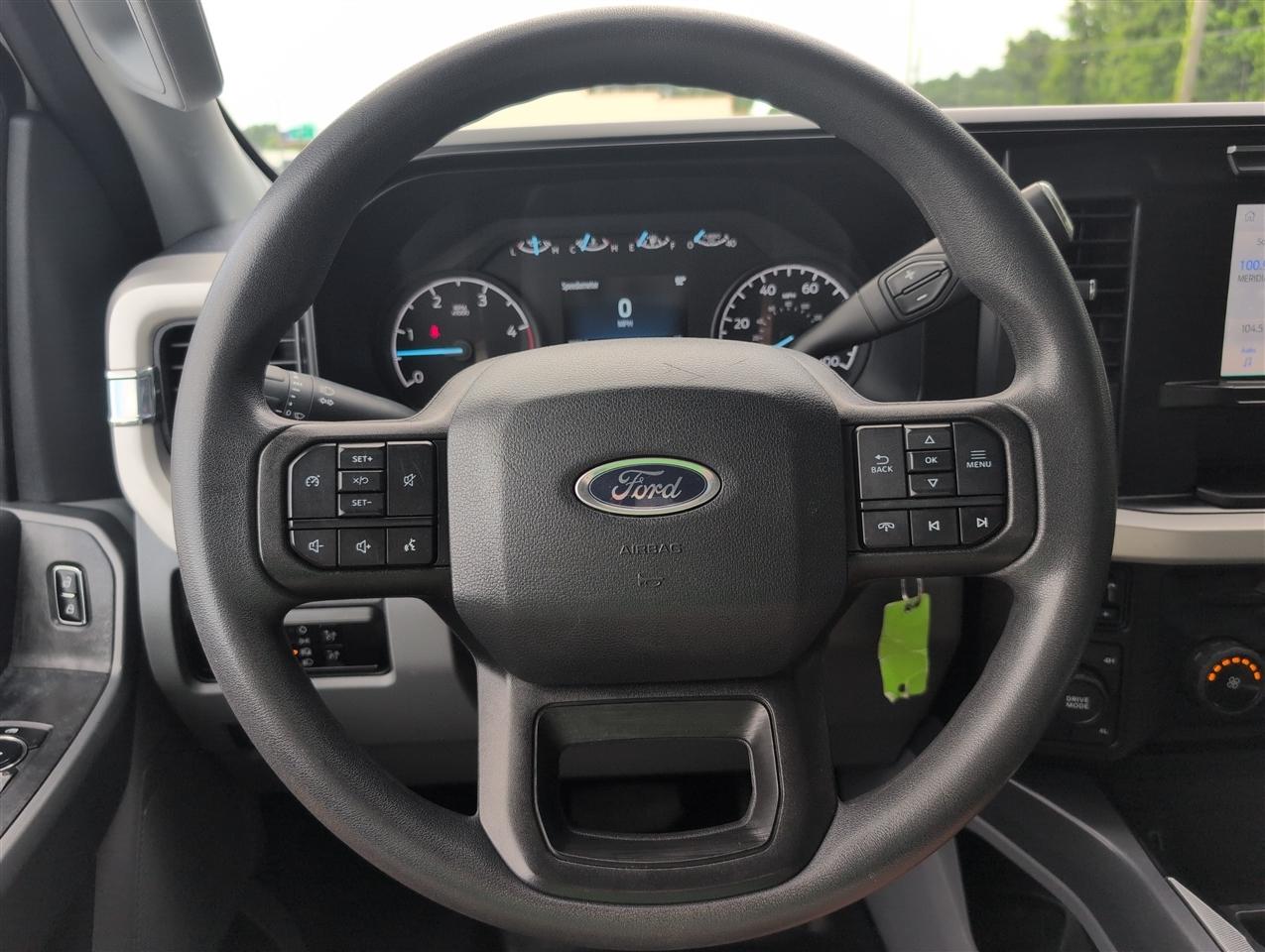 Ford F-250 SD  2024