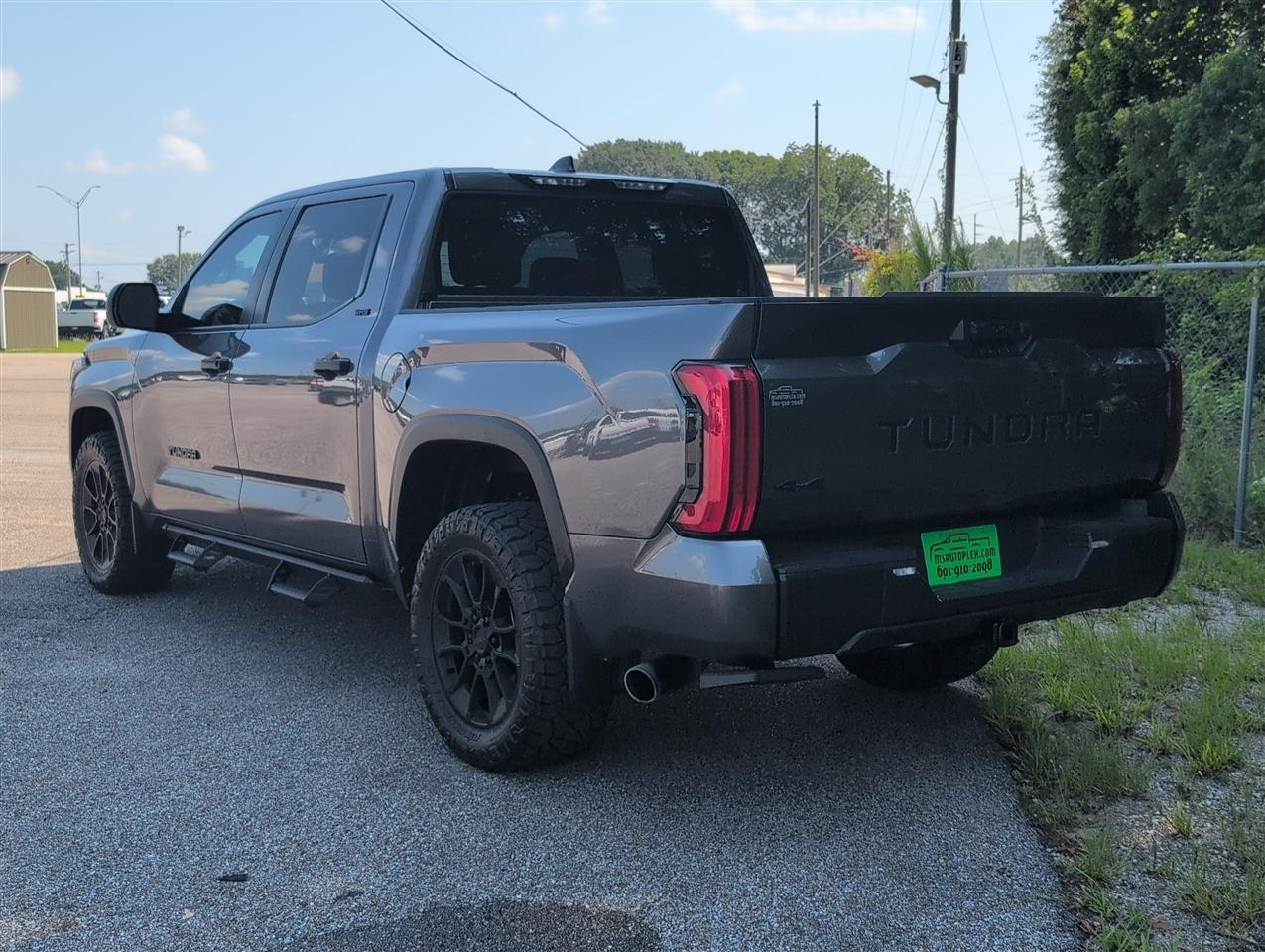 Toyota Tundra  2024