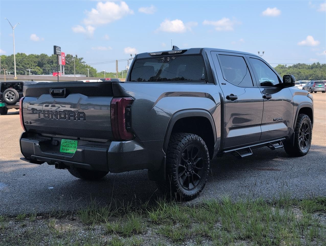 Toyota Tundra  2024