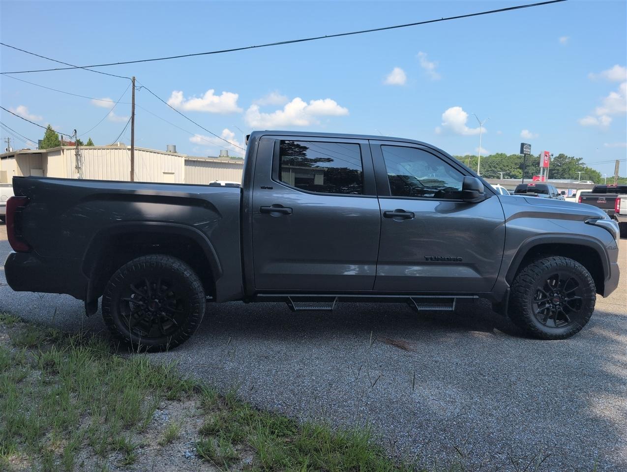 Toyota Tundra  2024