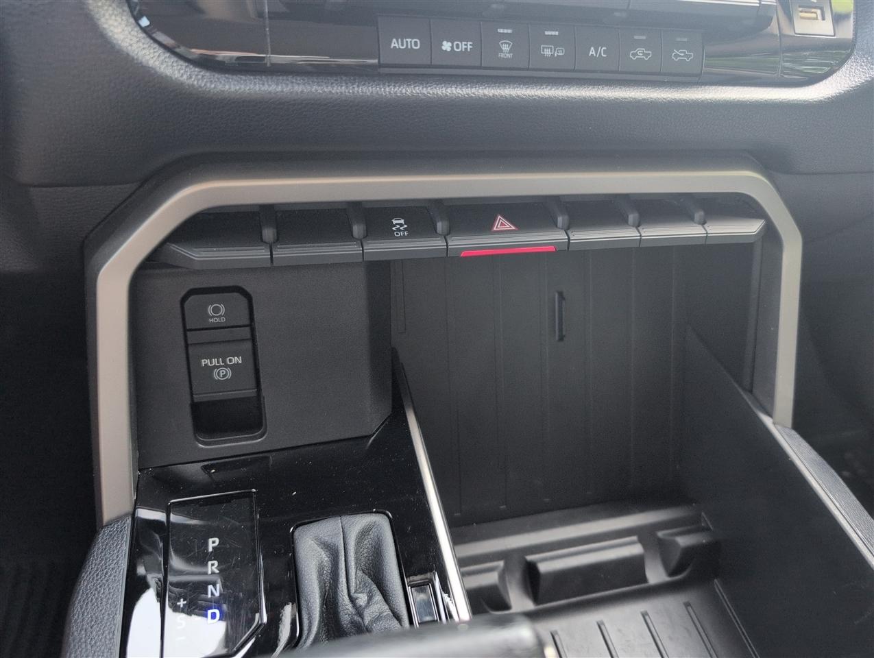 Toyota Tundra  2024