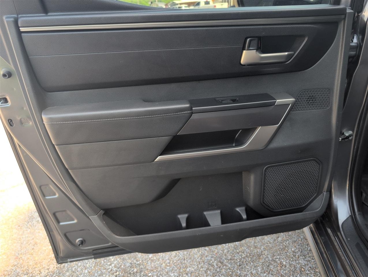Toyota Tundra  2024