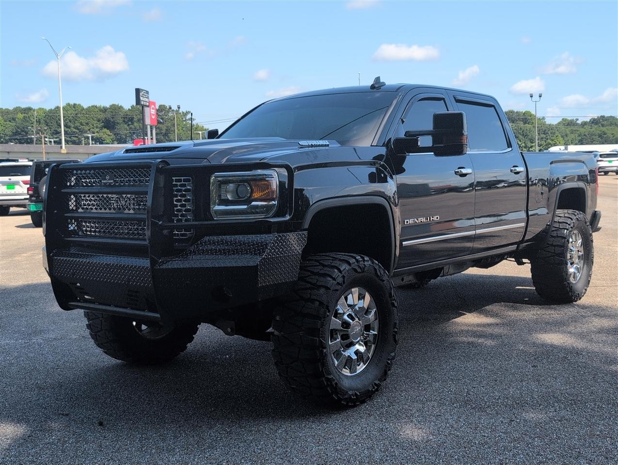 2017 GMC Sierra 2500HD DENALI