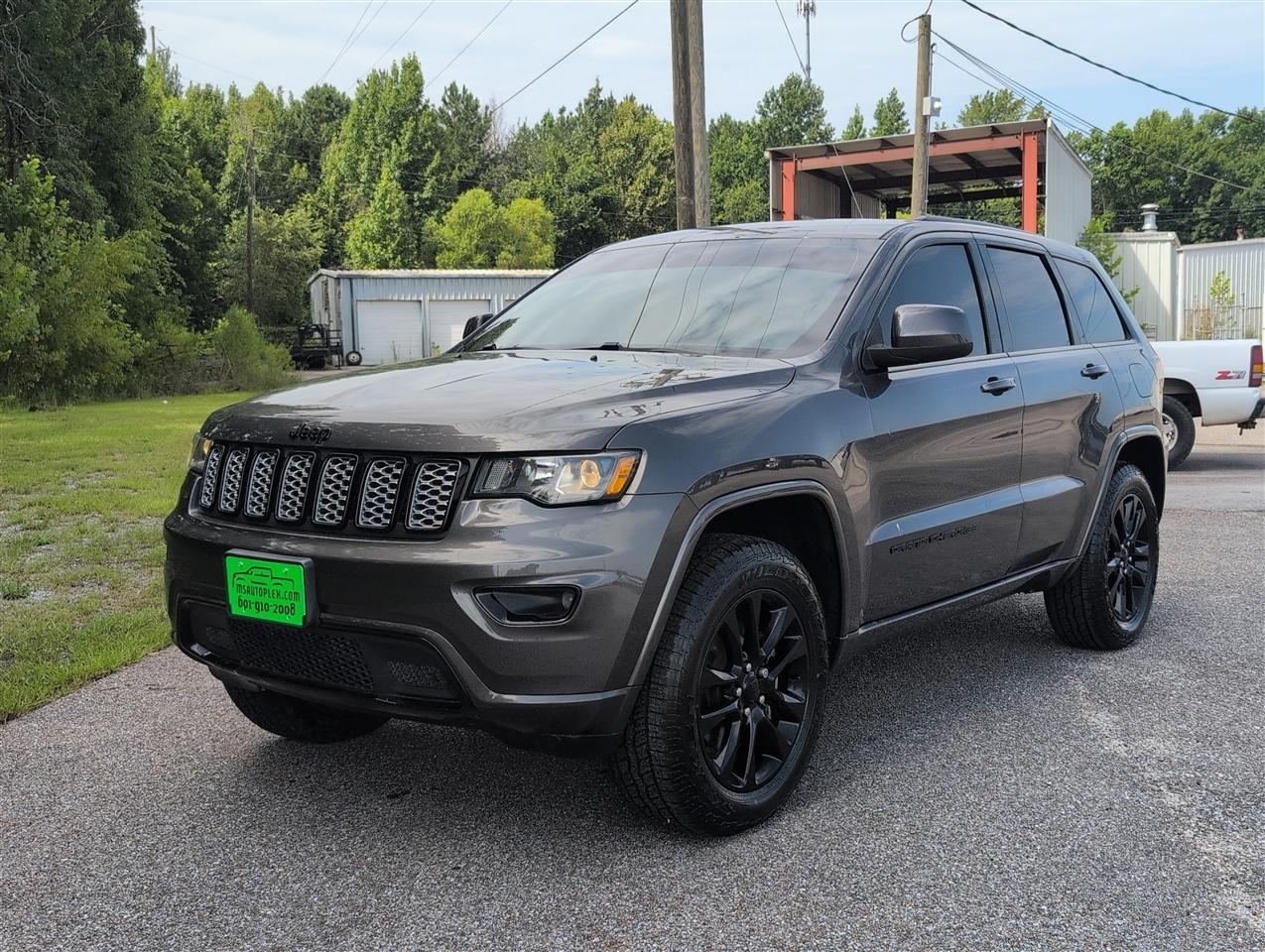 2021 Jeep Grand Cherokee LAREDO E
