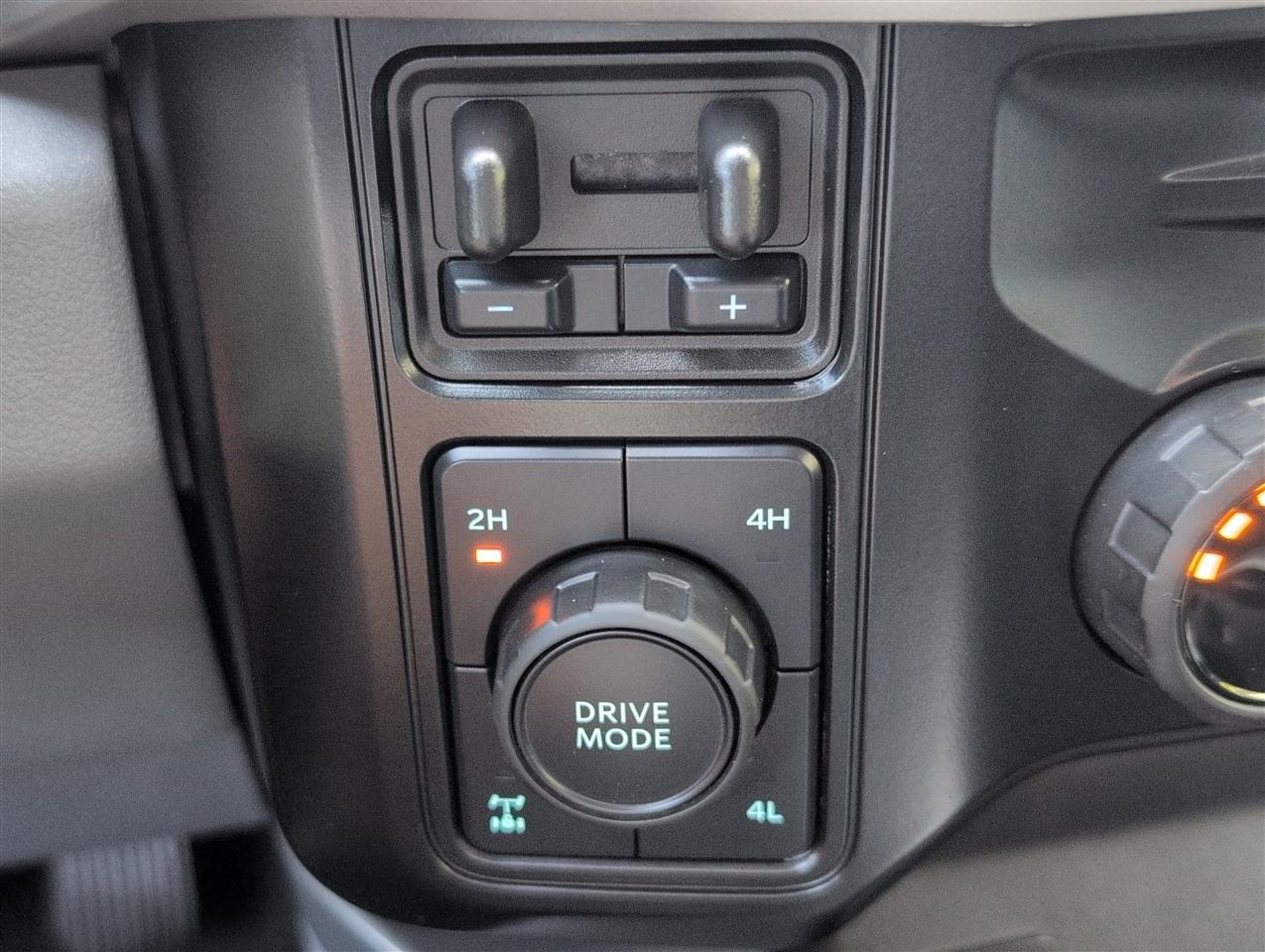 Ford F-250 photo 17