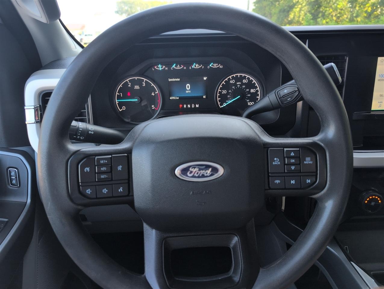 Ford F-250 photo 22