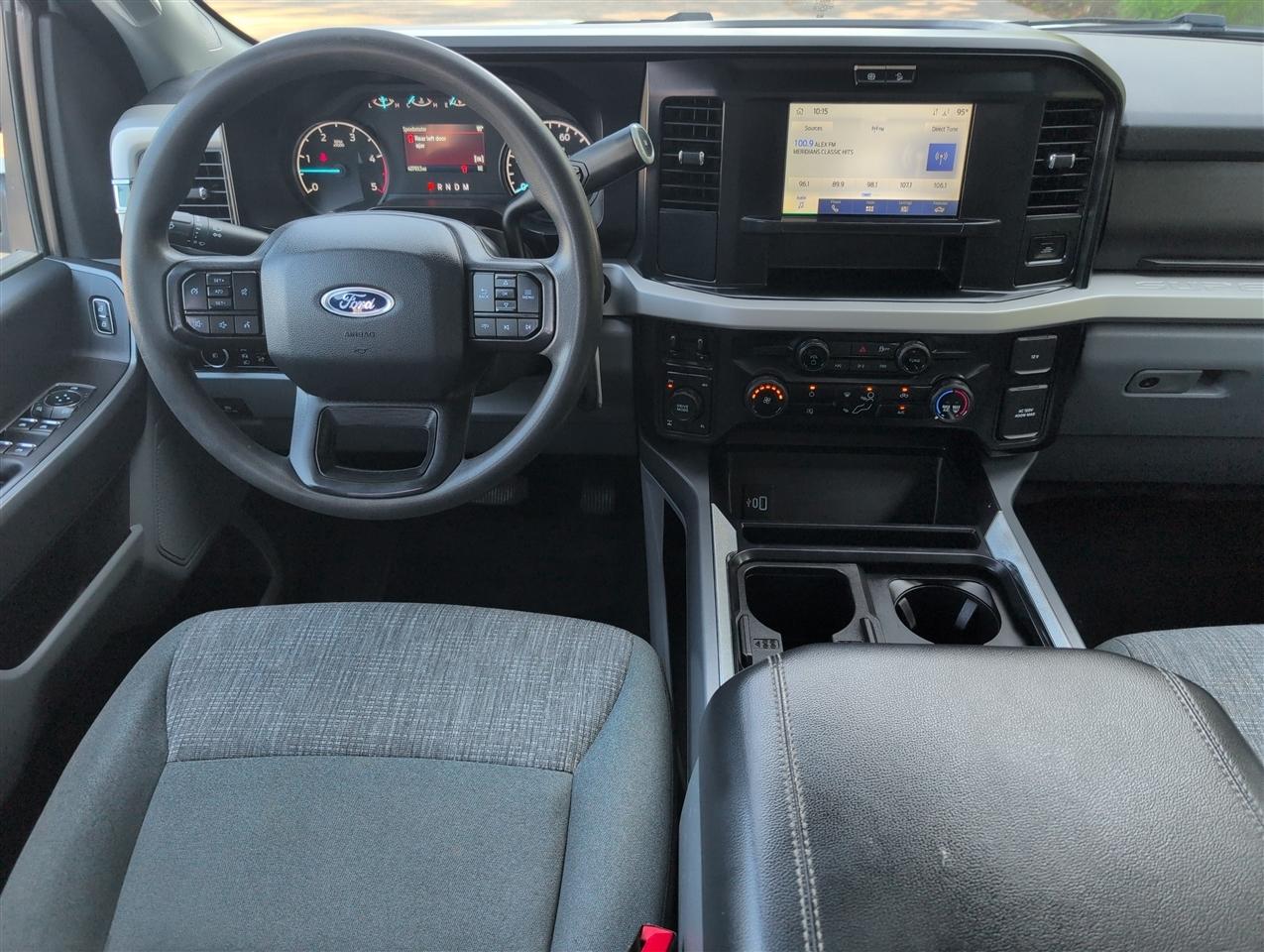 Ford F-250 photo 32