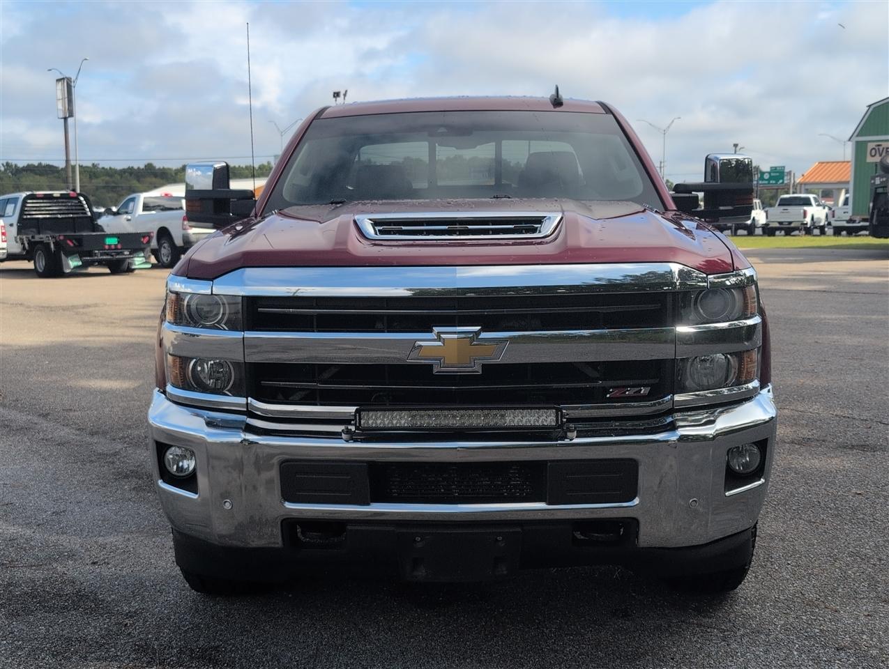 Chevrolet Silverado photo 8