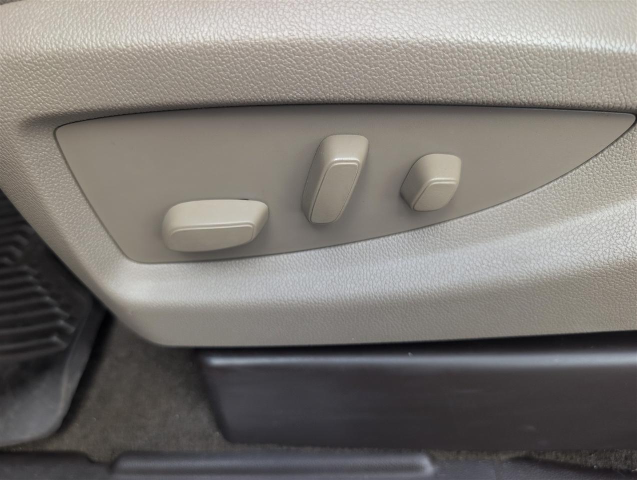 Chevrolet Silverado photo 12