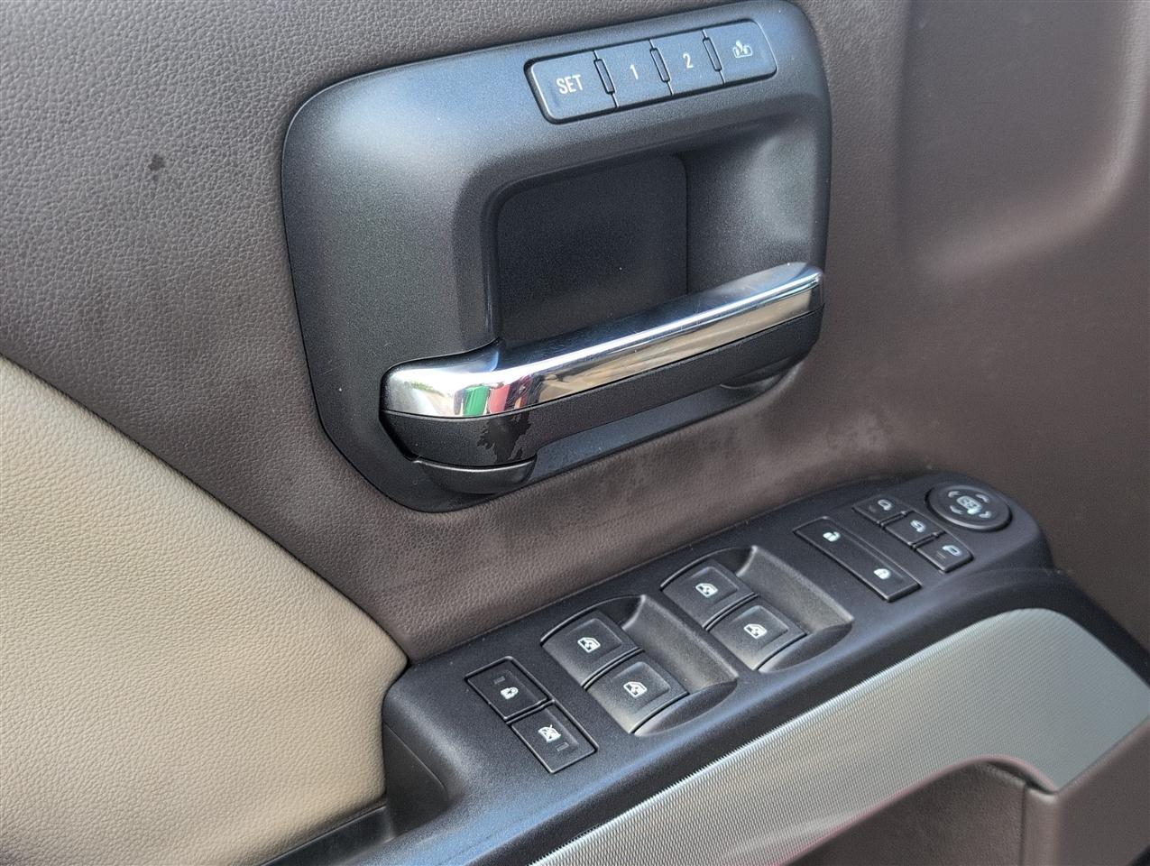 Chevrolet Silverado photo 13