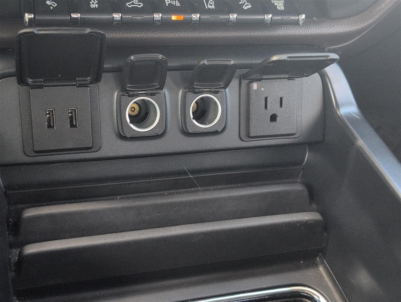 Chevrolet Silverado photo 19