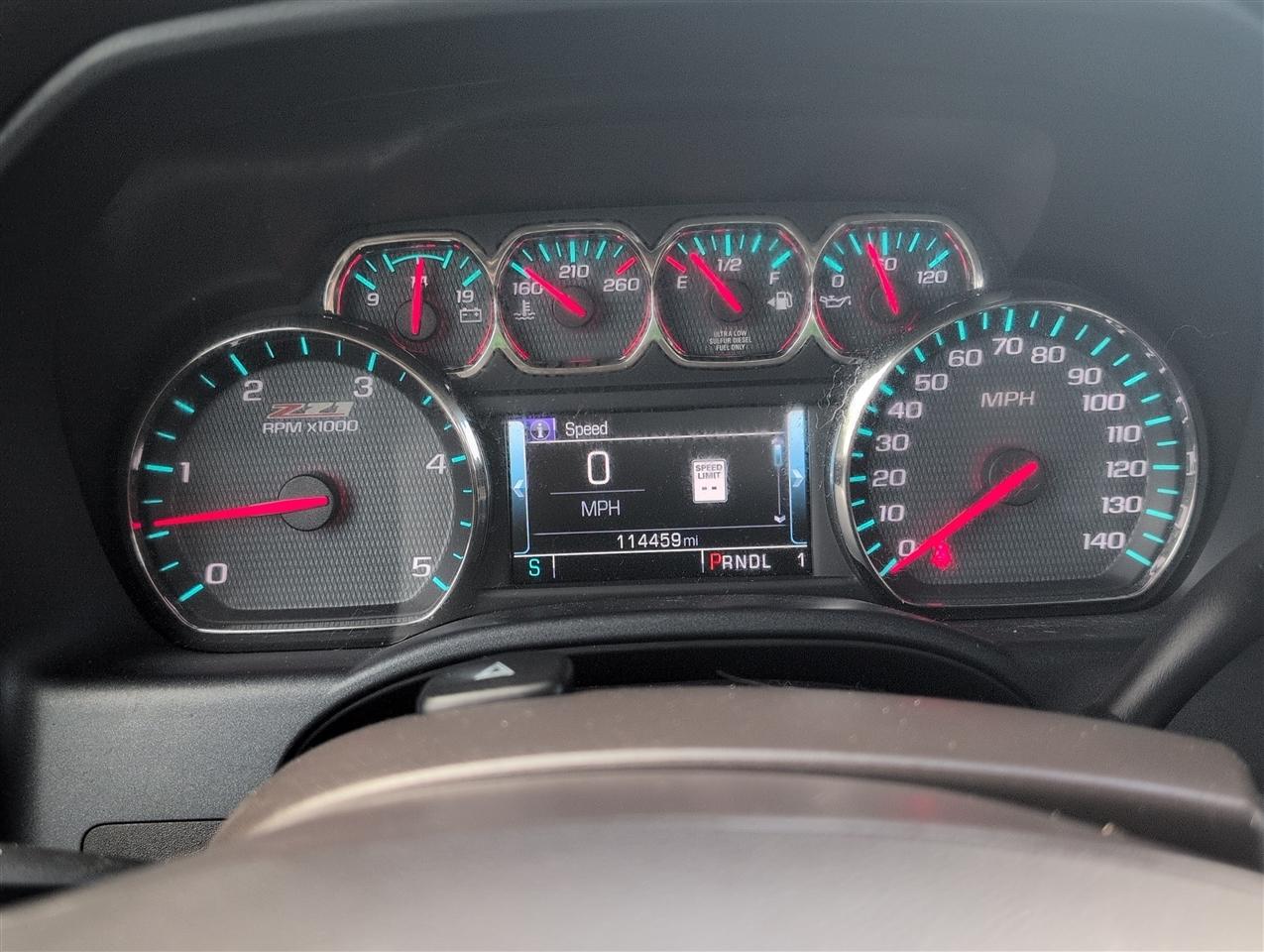 Chevrolet Silverado photo 23