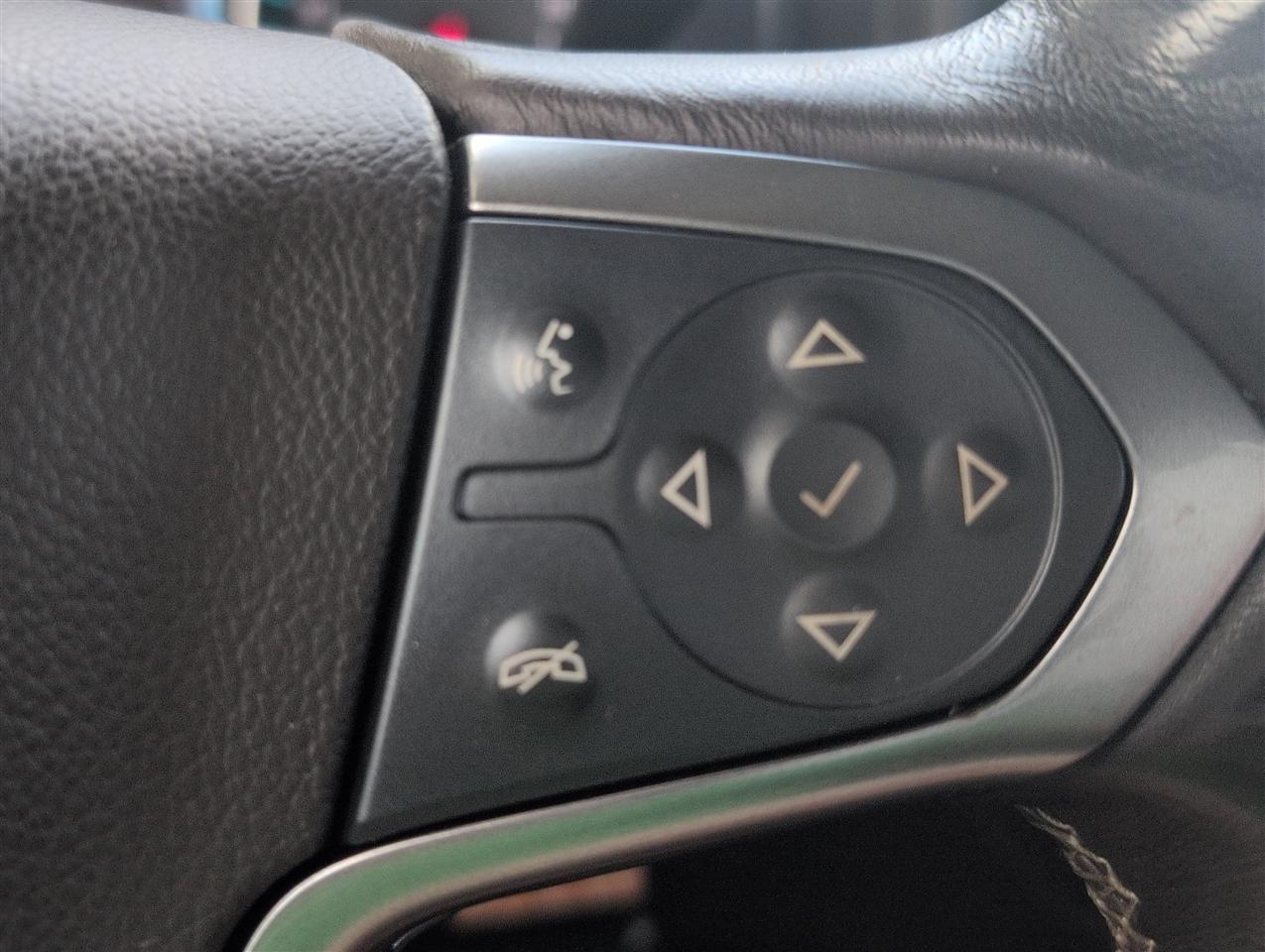 Chevrolet Silverado photo 25