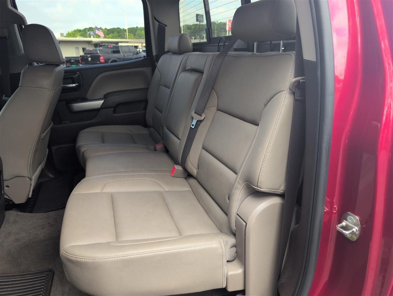 Chevrolet Silverado photo 31