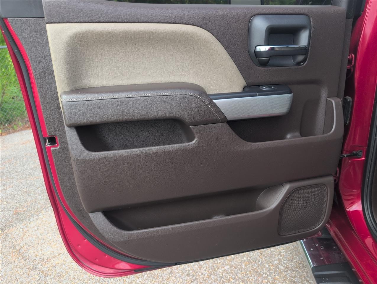 Chevrolet Silverado photo 33