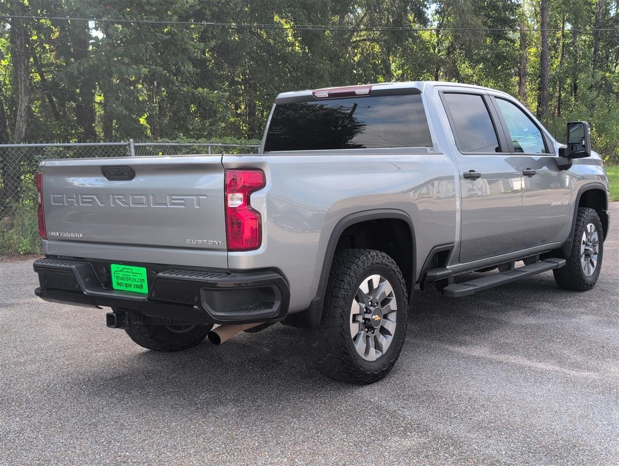 Chevrolet Silverado HD photo 5