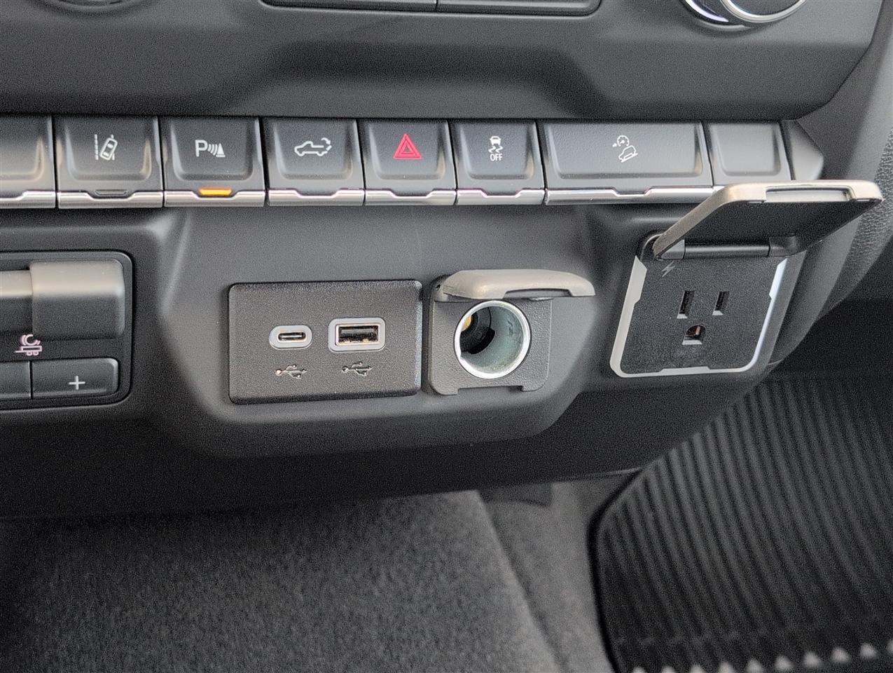 Chevrolet Silverado HD photo 19