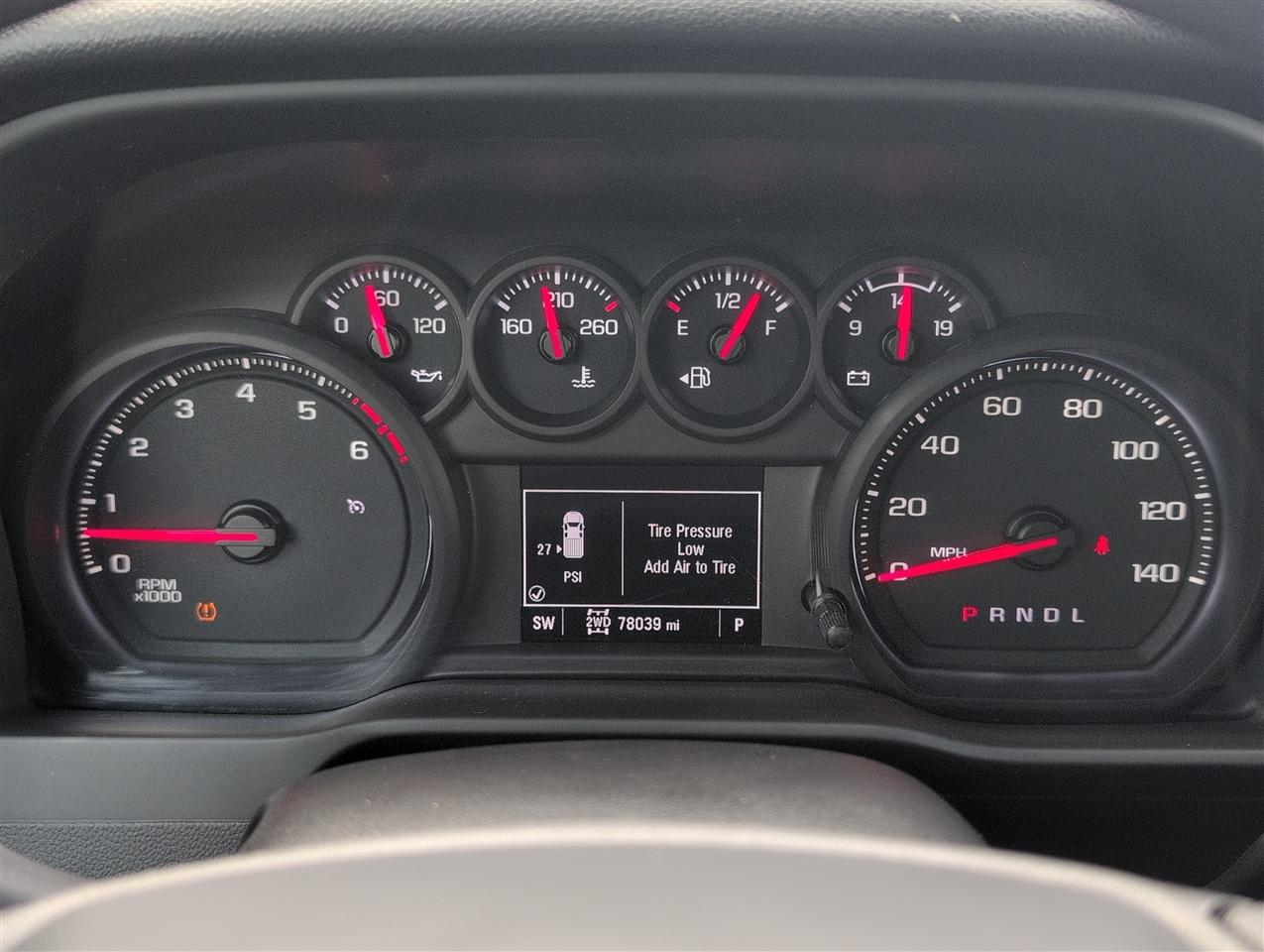 Chevrolet Silverado HD photo 23