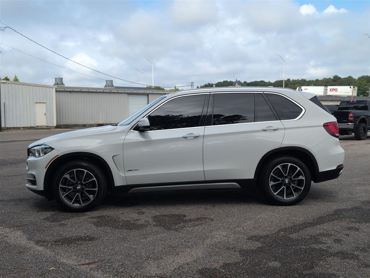 BMW X5 photo 2