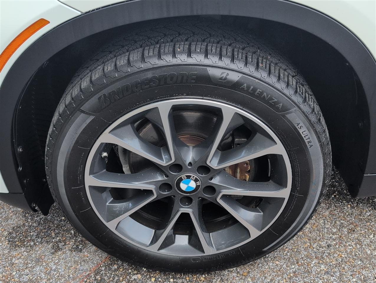 BMW X5 photo 9