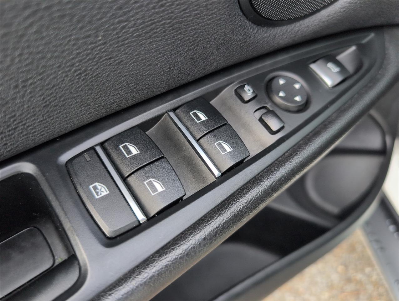 BMW X5 photo 12
