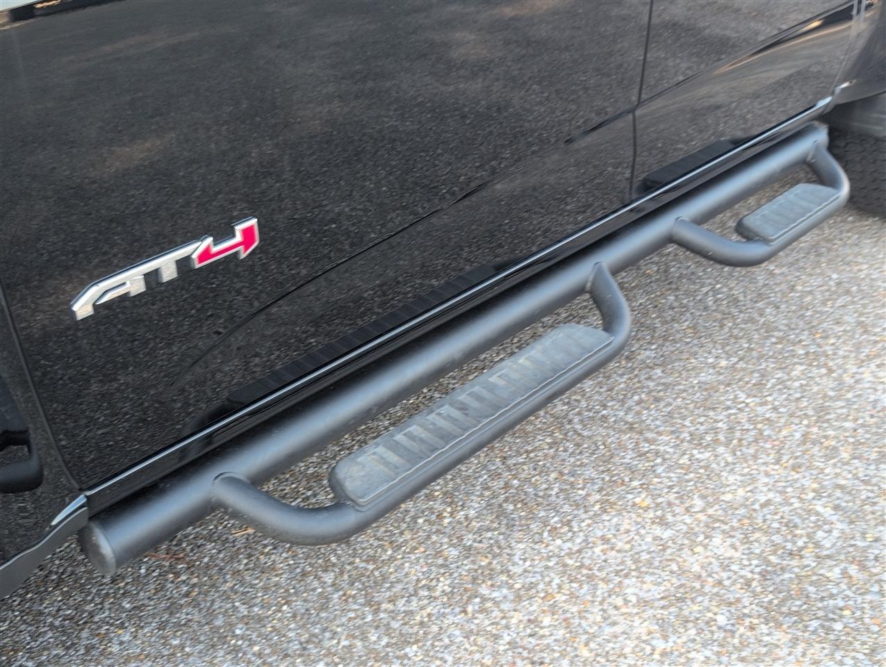 GMC Canyon photo 10