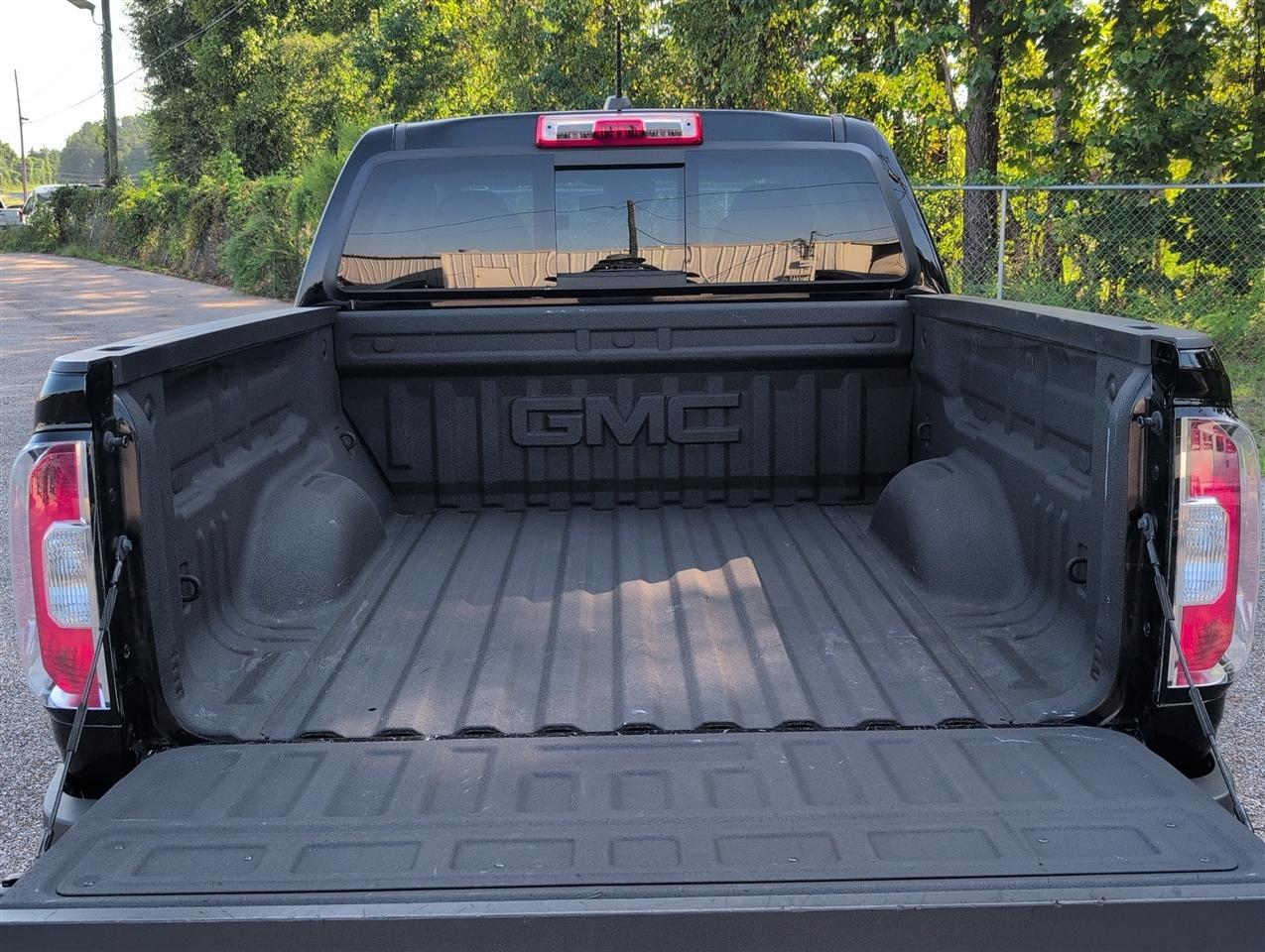 GMC Canyon photo 34