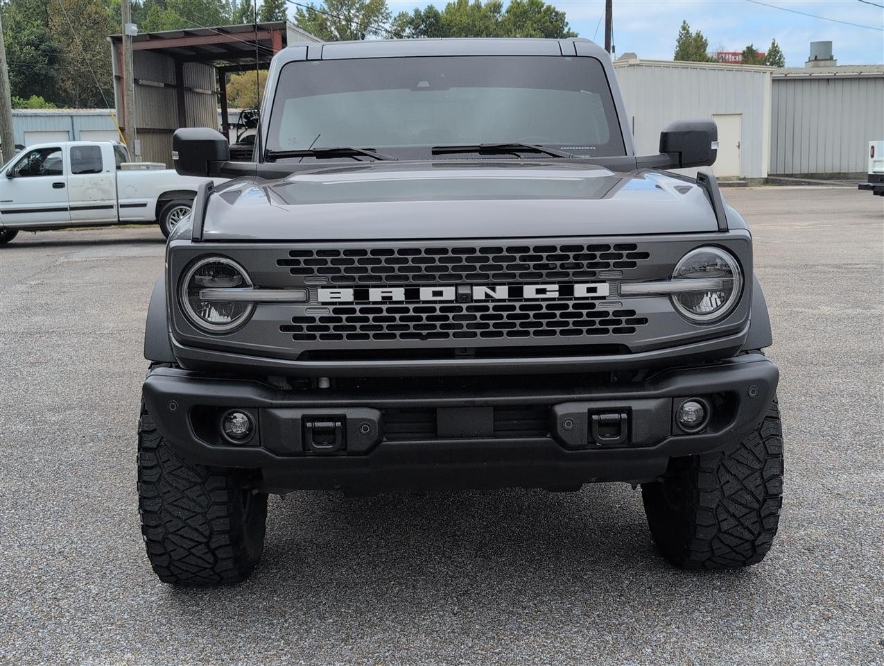 Ford Bronco photo 8