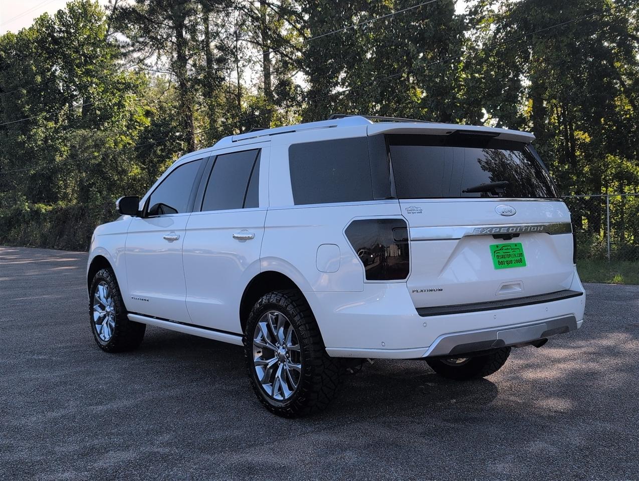 Ford Expedition photo 3