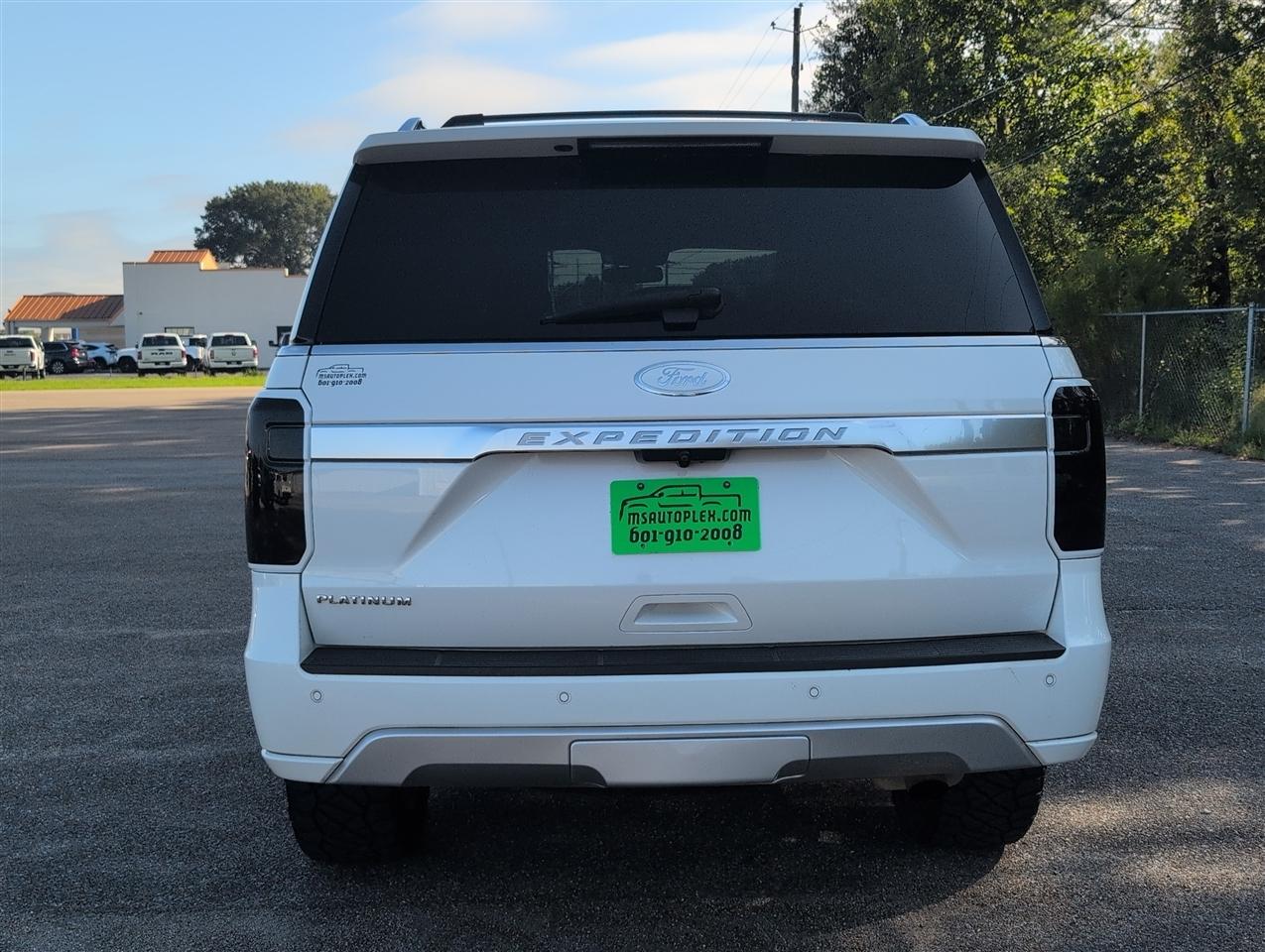 Ford Expedition photo 4