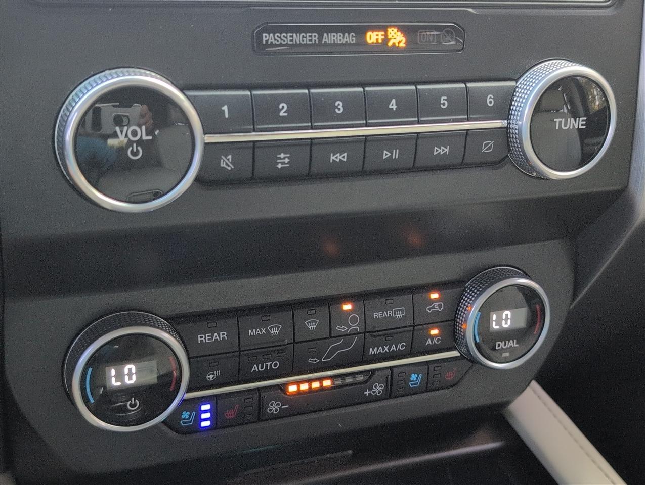 Ford Expedition photo 17