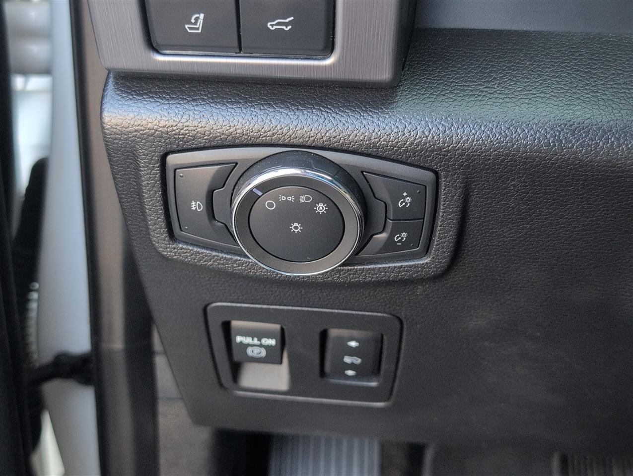 Ford Expedition photo 28