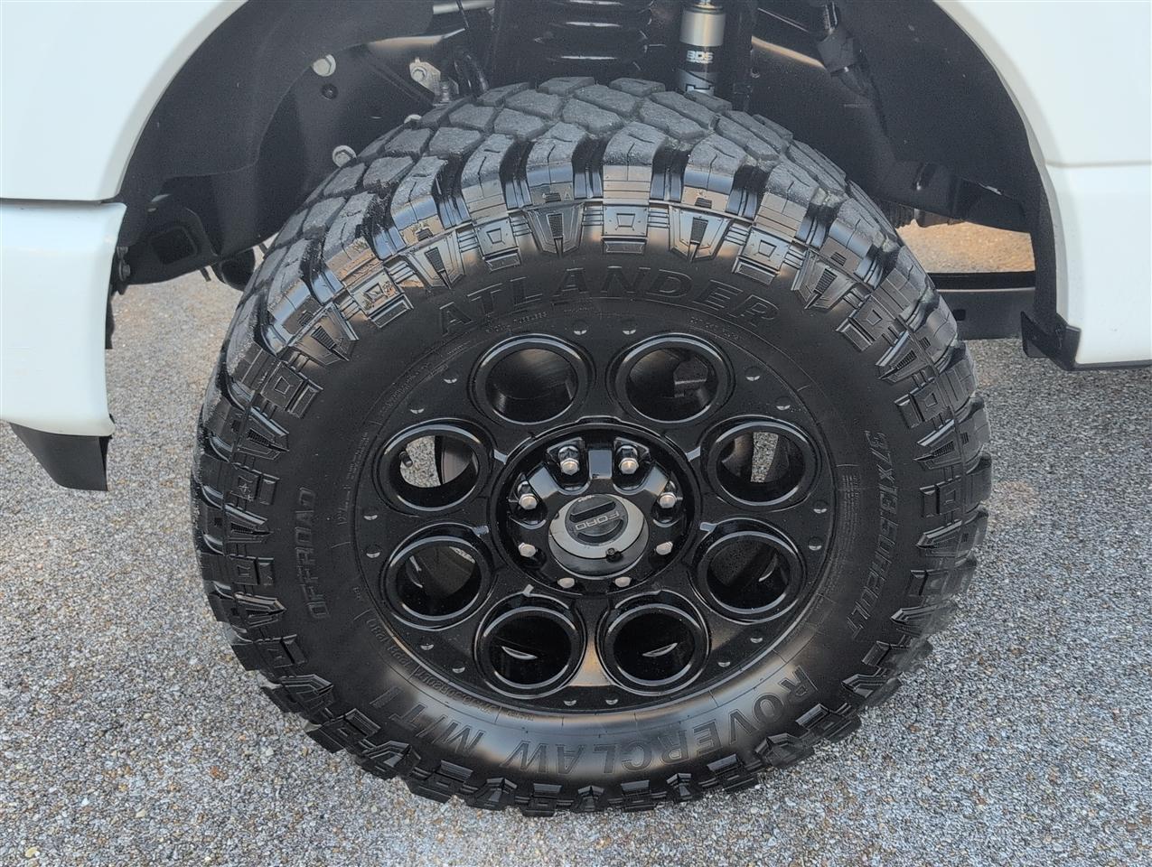 Ford F-250 photo 9