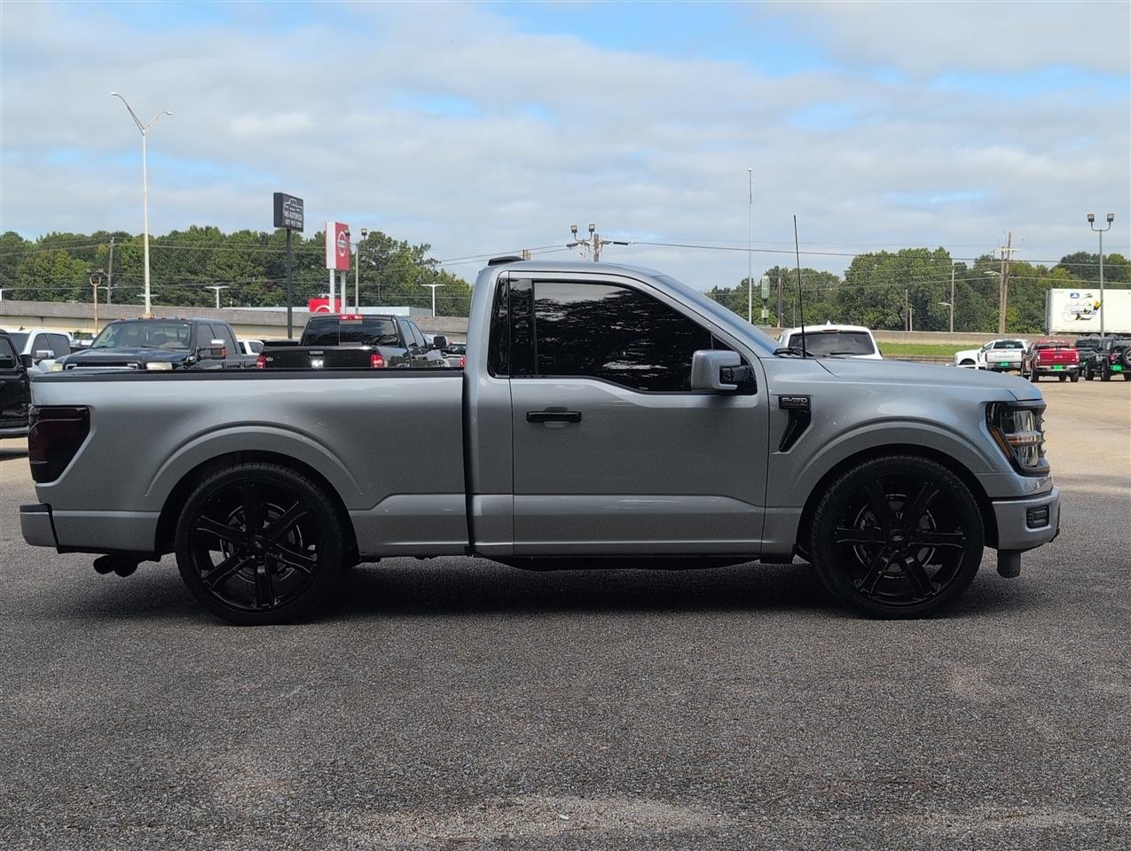 Ford F-150 photo 6