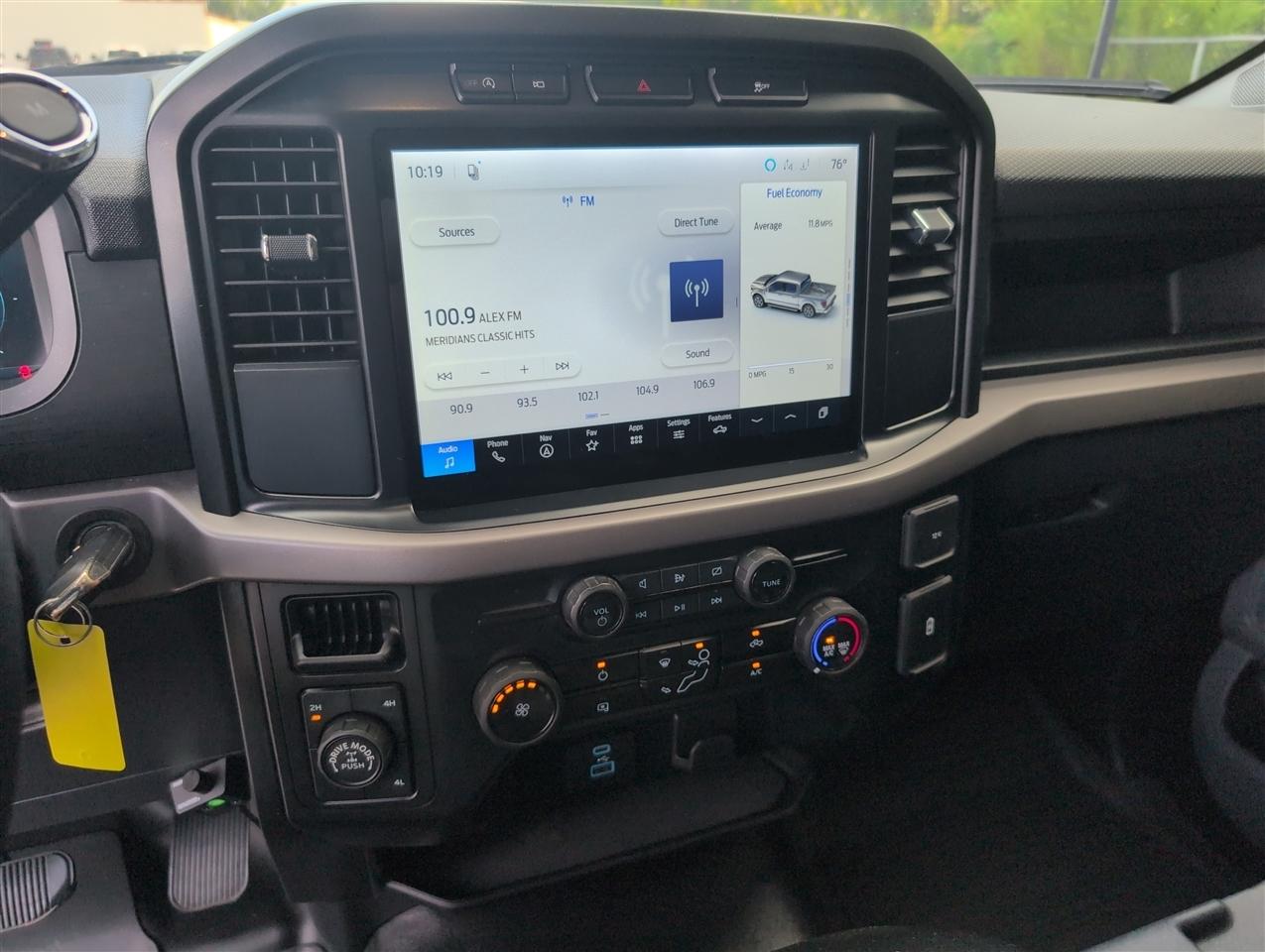 Ford F-150 photo 13