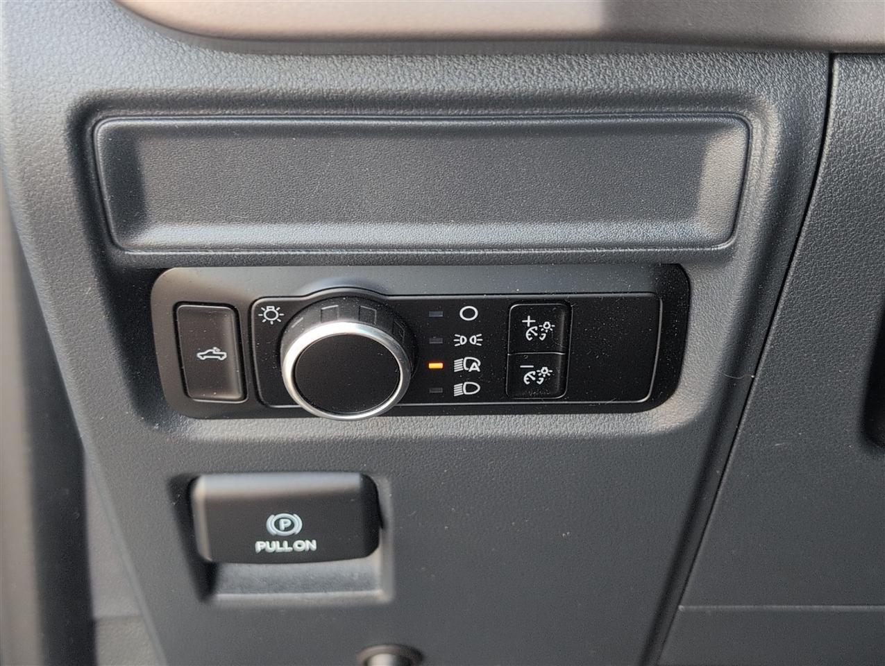 Ford F-150 photo 28