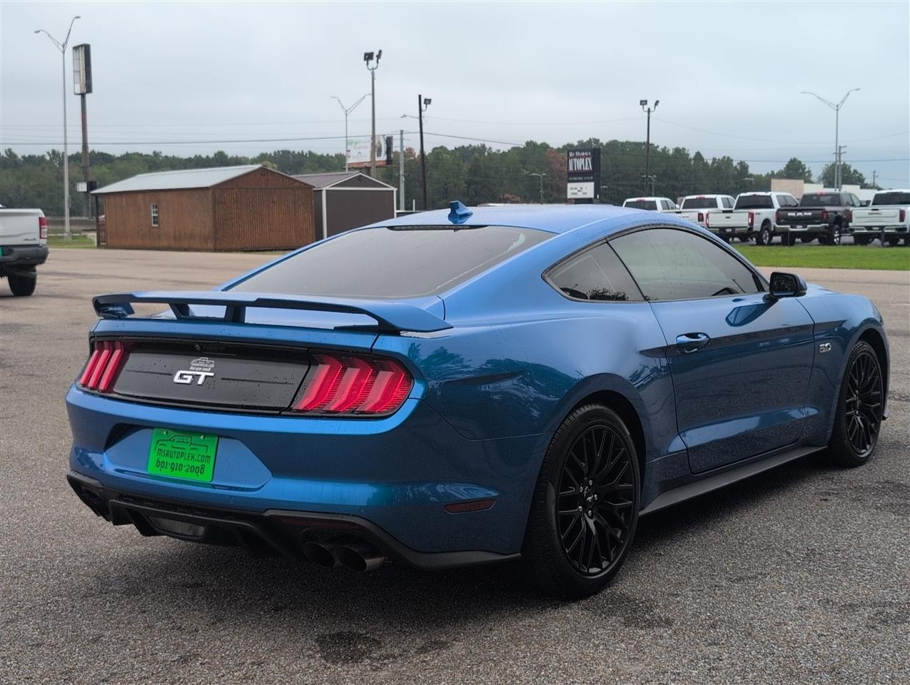 Ford Mustang photo 5