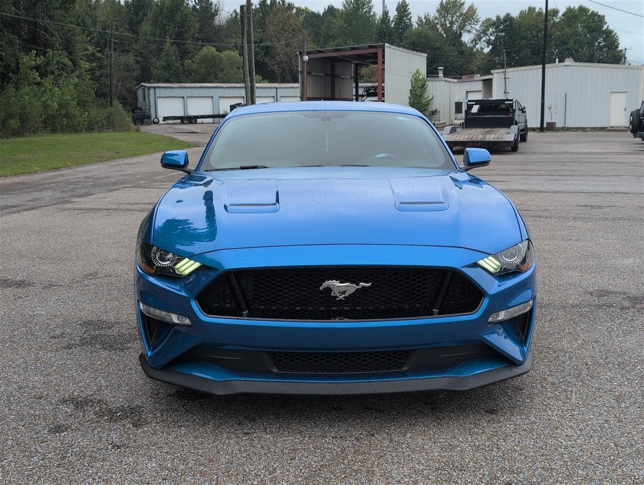 Ford Mustang photo 8
