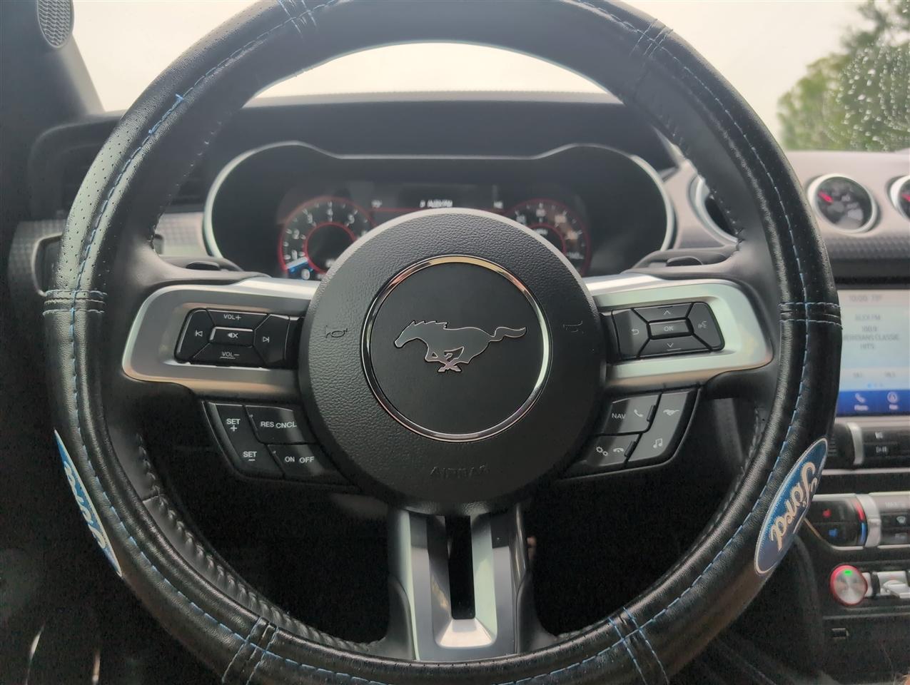 Ford Mustang photo 22