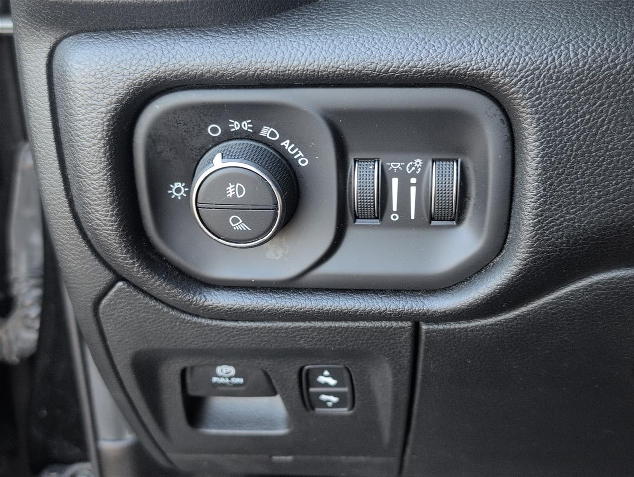 RAM 1500  2023
