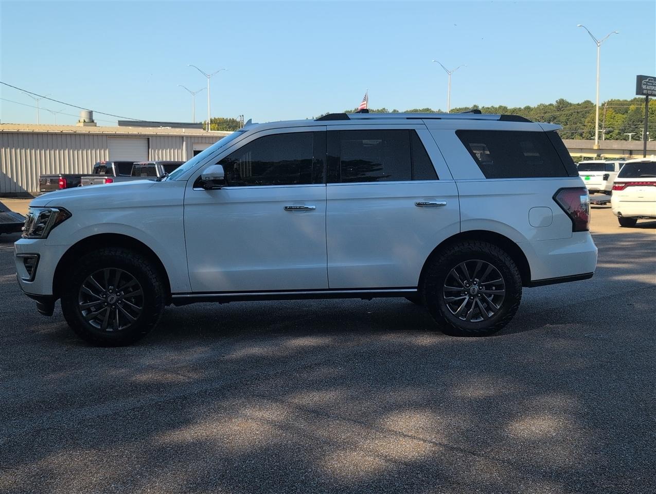 Ford Expedition  2021