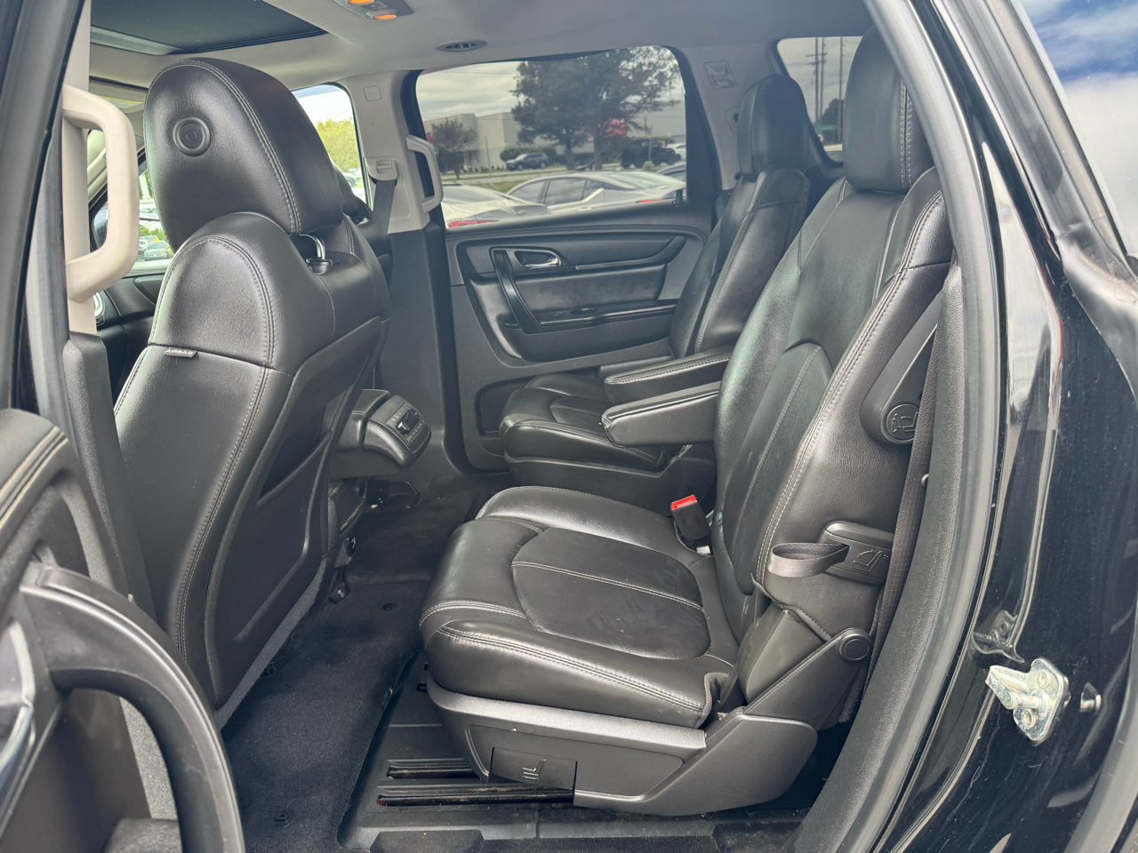 Chevrolet Traverse AWD 4dr LT w/2LT 2017