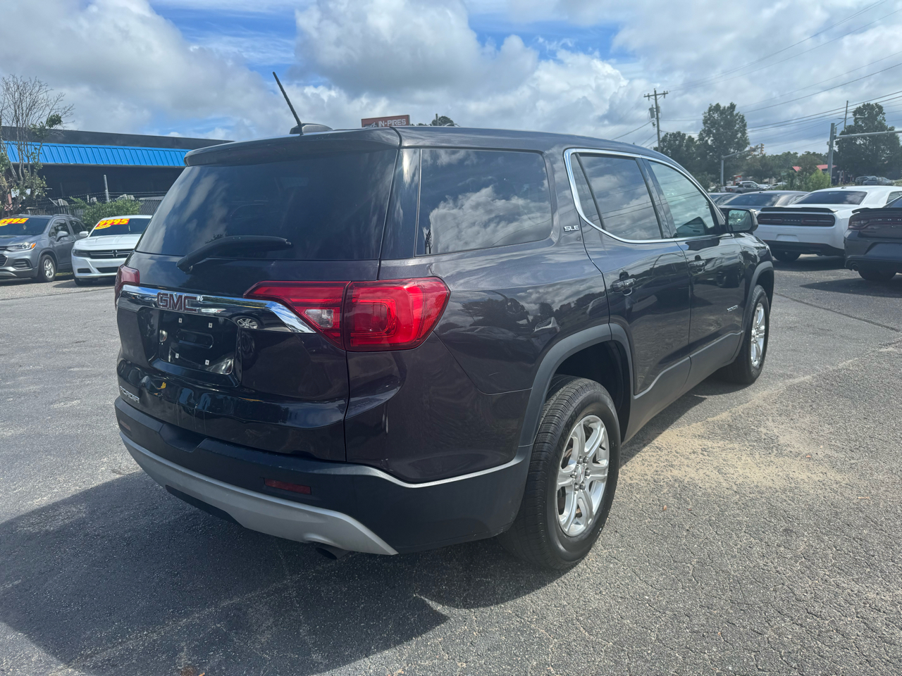 GMC Acadia FWD 4dr SLE w/SLE-1 2018