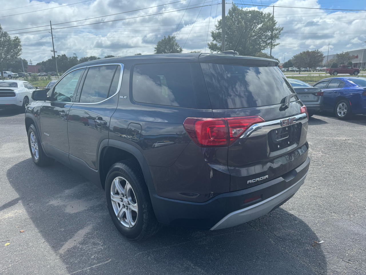 GMC Acadia FWD 4dr SLE w/SLE-1 2018