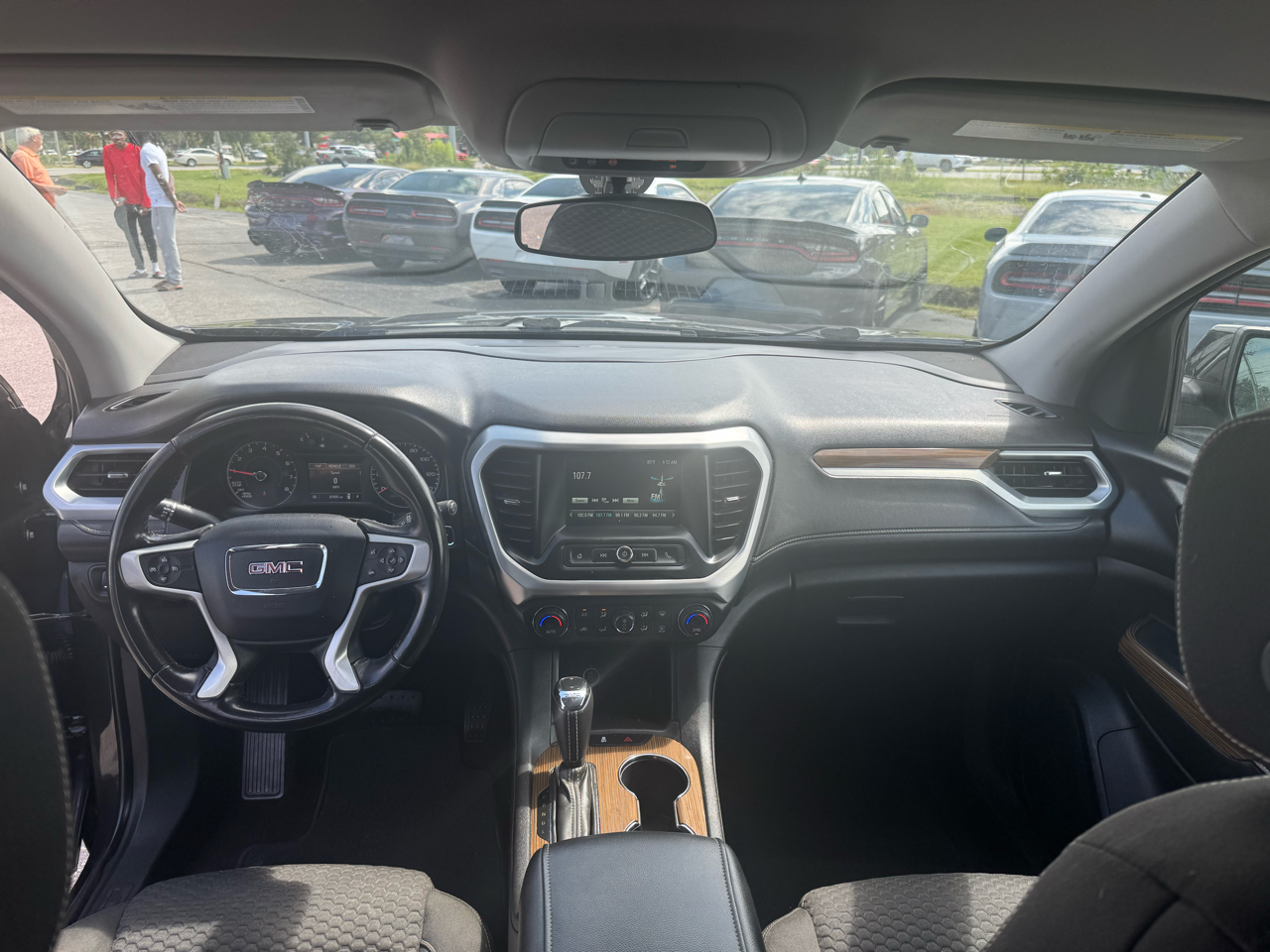 GMC Acadia FWD 4dr SLE w/SLE-1 2018