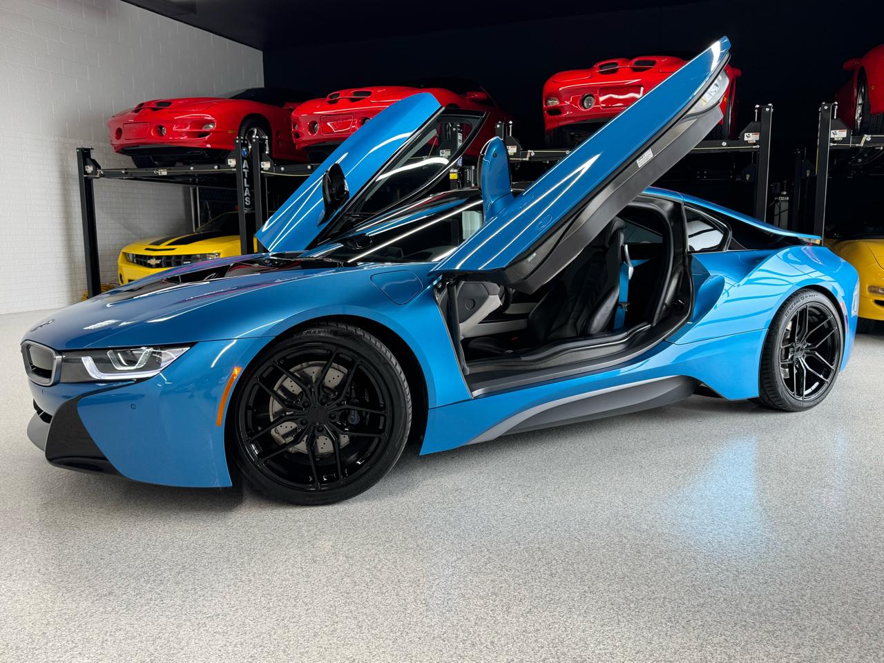 BMW i8 Coupe 2016
